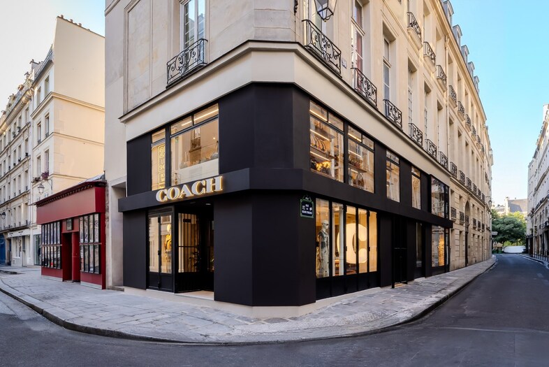 Coach Play opens in Paris