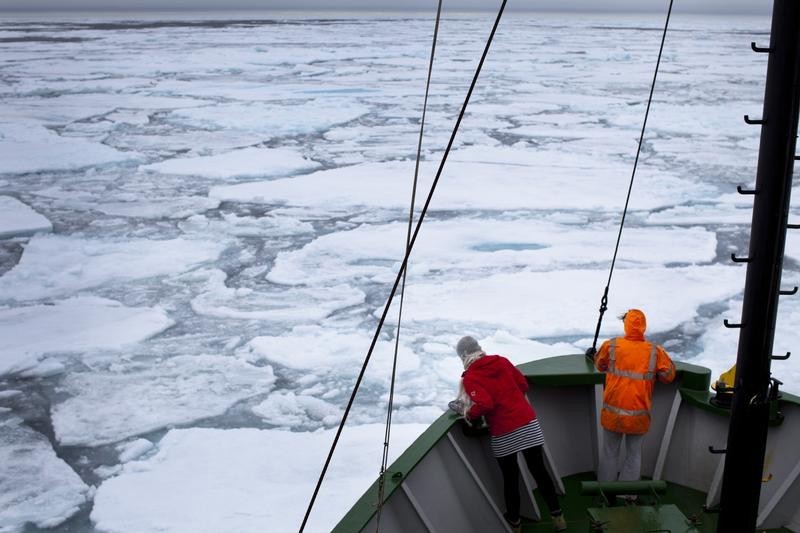 Greenpeace Arctic Expedition To Svalbard Dazed