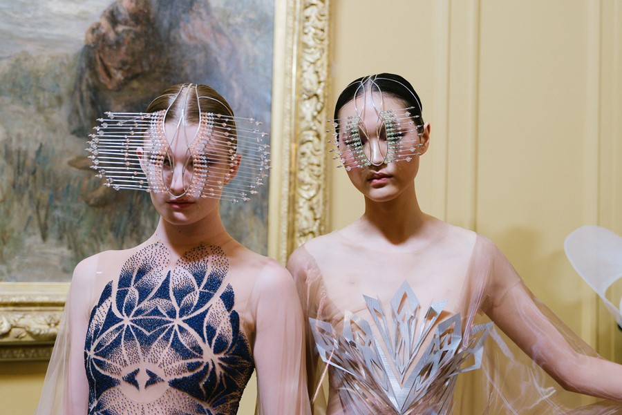 Iris Van Herpen Fw Couture Beauty Dazed