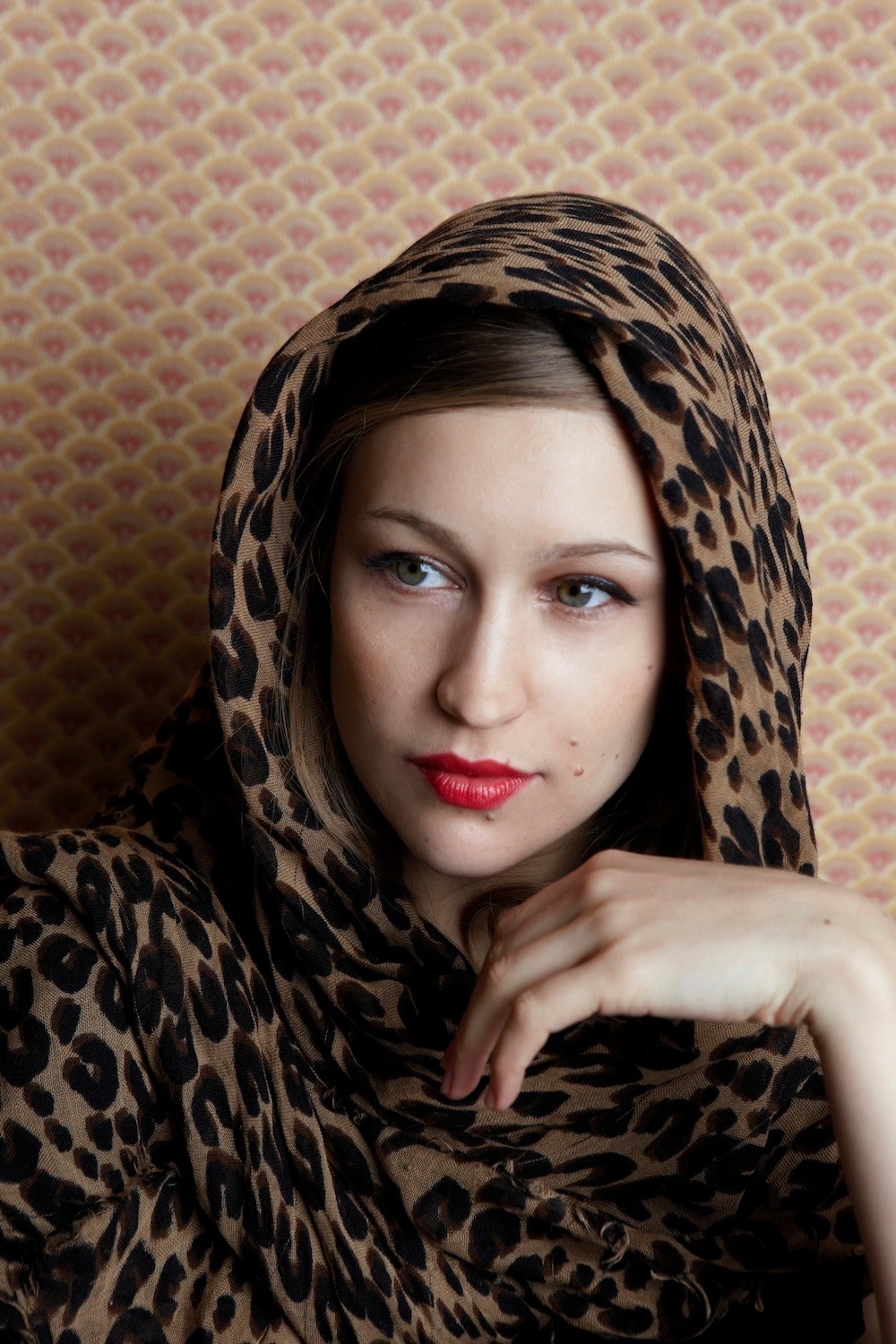 Joanna-Newsom-press-photo_by-Annabel-Mehran