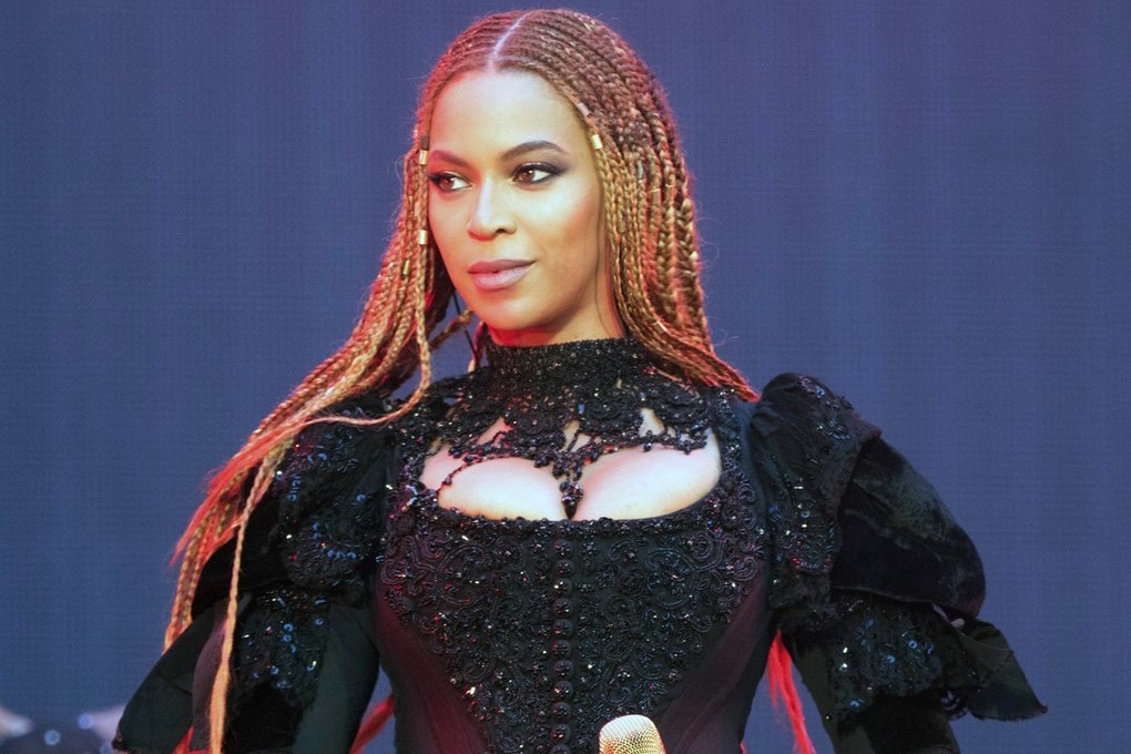 Beyoncé calls for peace after Dallas shootings | Dazed