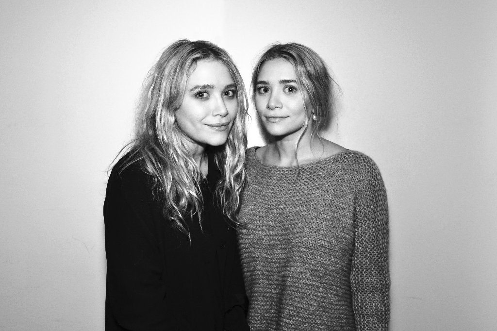 The Row сестры Олсен. Olsen Twins the Row. Сестры Олсен 2023 the Row.