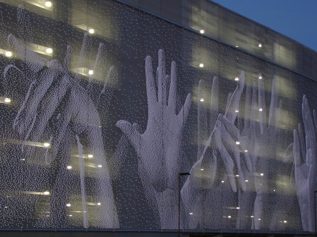 Hands,_San_Jose,_California_2010