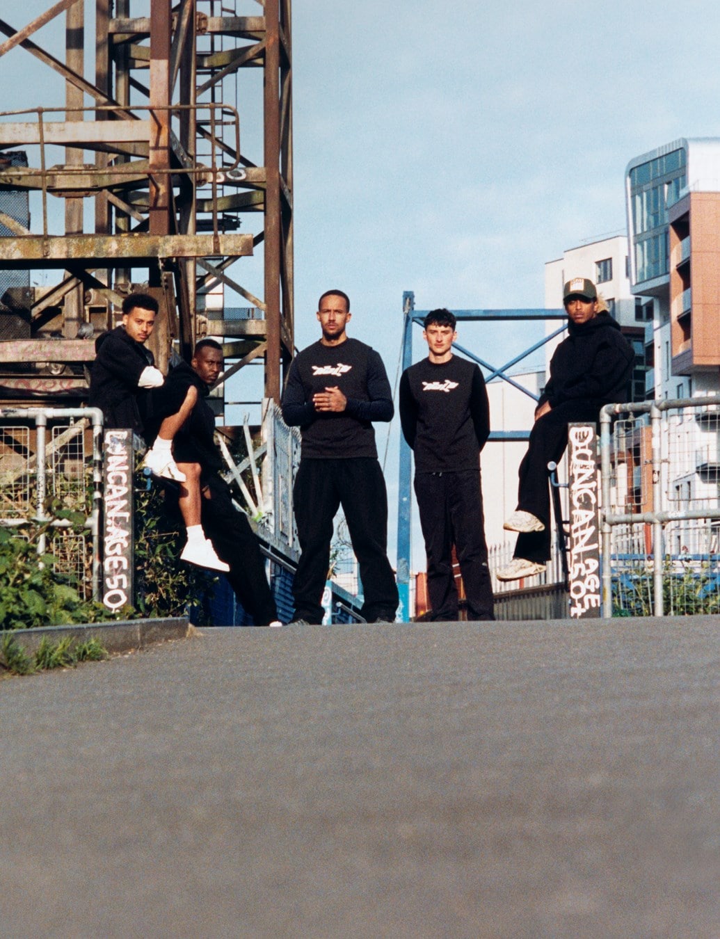 3192_MT_DAZED_PORTRAITS_06_RGB