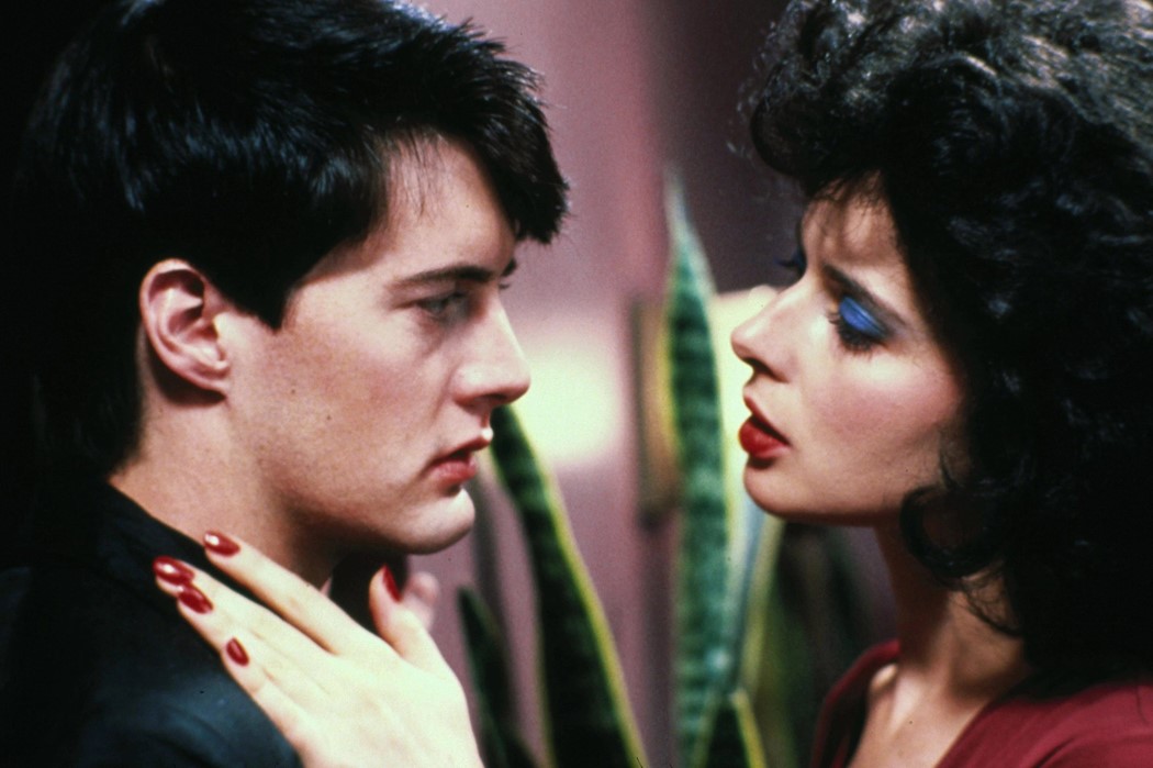 Blue Velvet (1986) blue eyeshadow