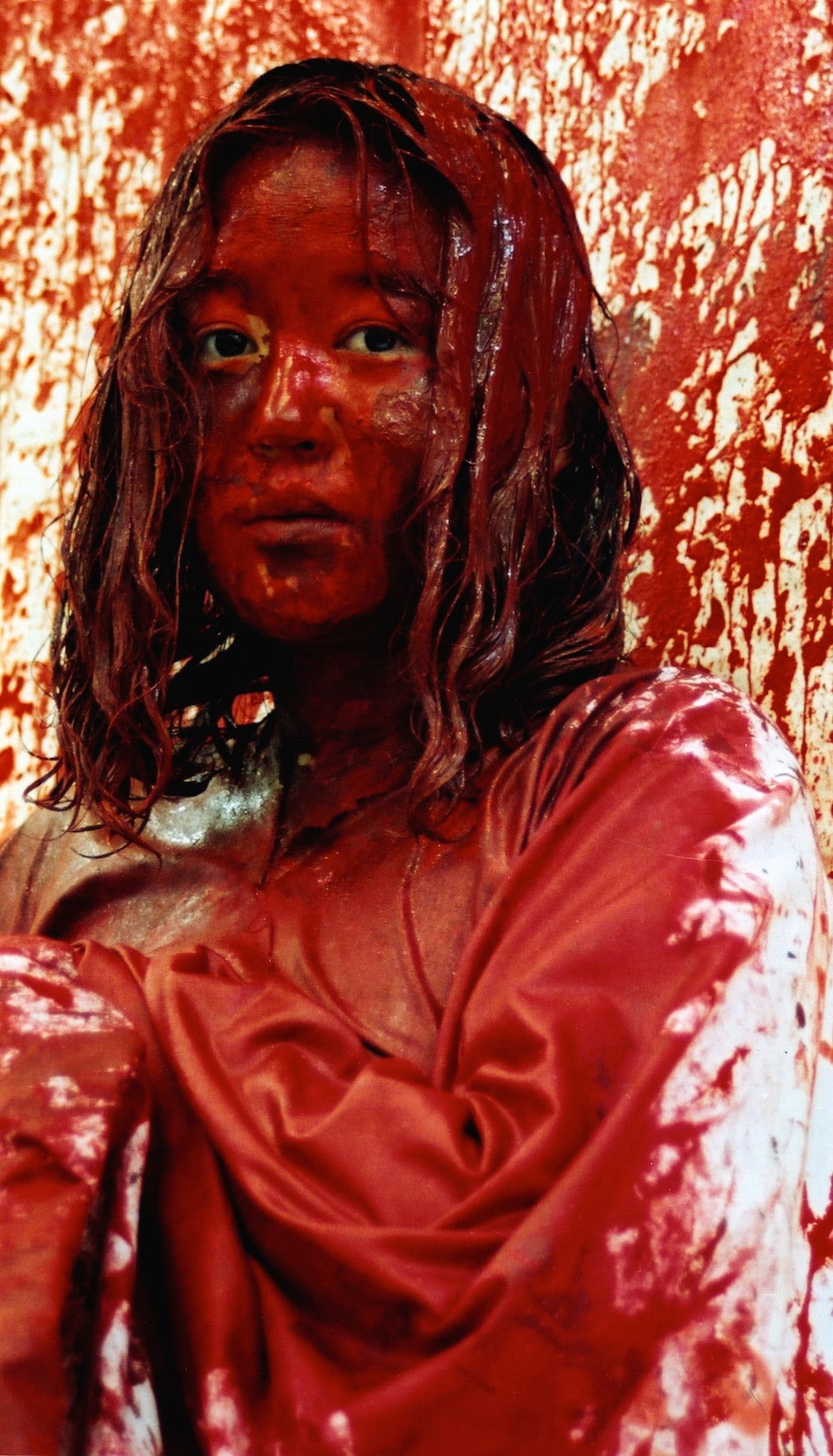 Chiharu Shiota, Becoming Painting (1994)