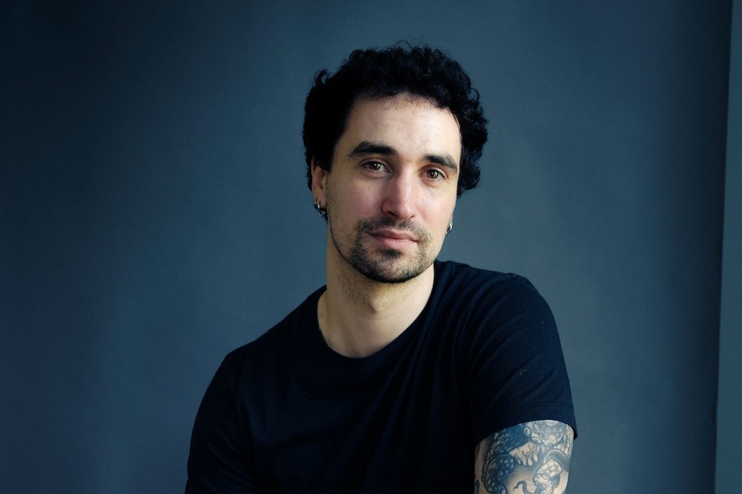 This new novel injects queerness into Ireland’s hyper-masculine ganglands 