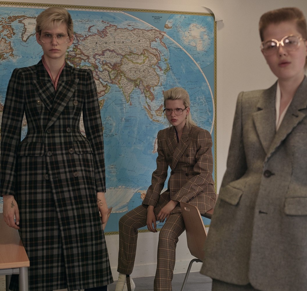 DAZED_BALENCIAGA_SH01_053_CMYK_web