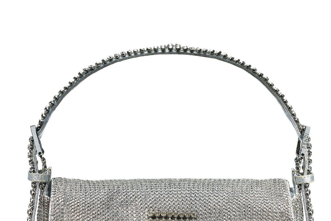 Buy a Cheaper Copy of the Fendi Baguette Bag – StyleCaster