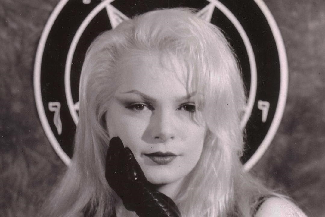 Zeena lavey фото