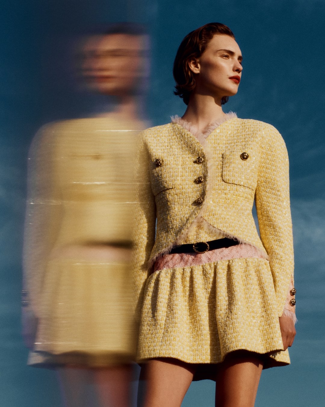 サイン付未開封 Jack Davison Photographs 特別版 Jack Davison gets up close and personal with Chanel's latest