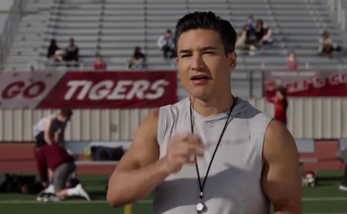 Watch the first trailer for the Saved by the Bell sequel