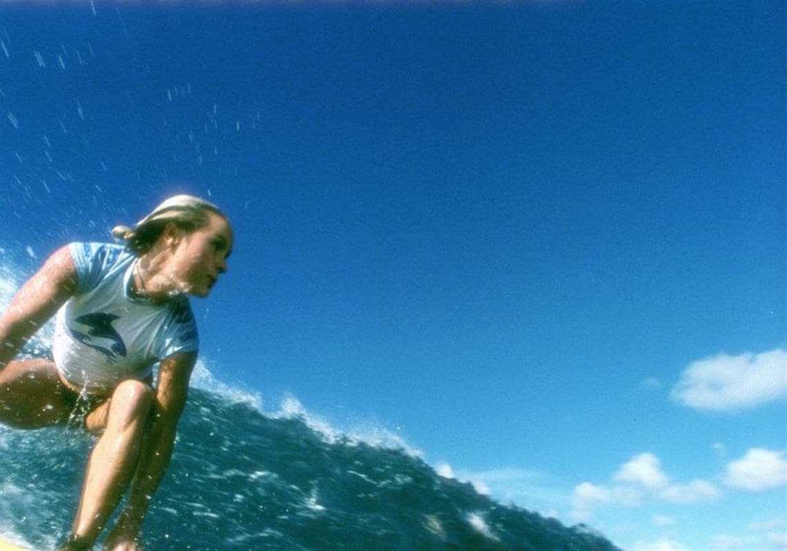 Blue-Crush-Surfing-film-follows-the-formula