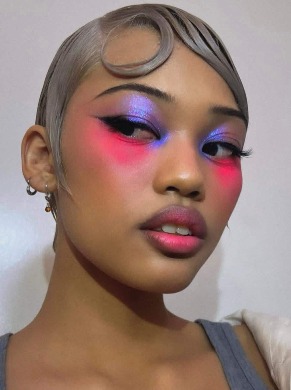 Community Alexandra French makeup artist