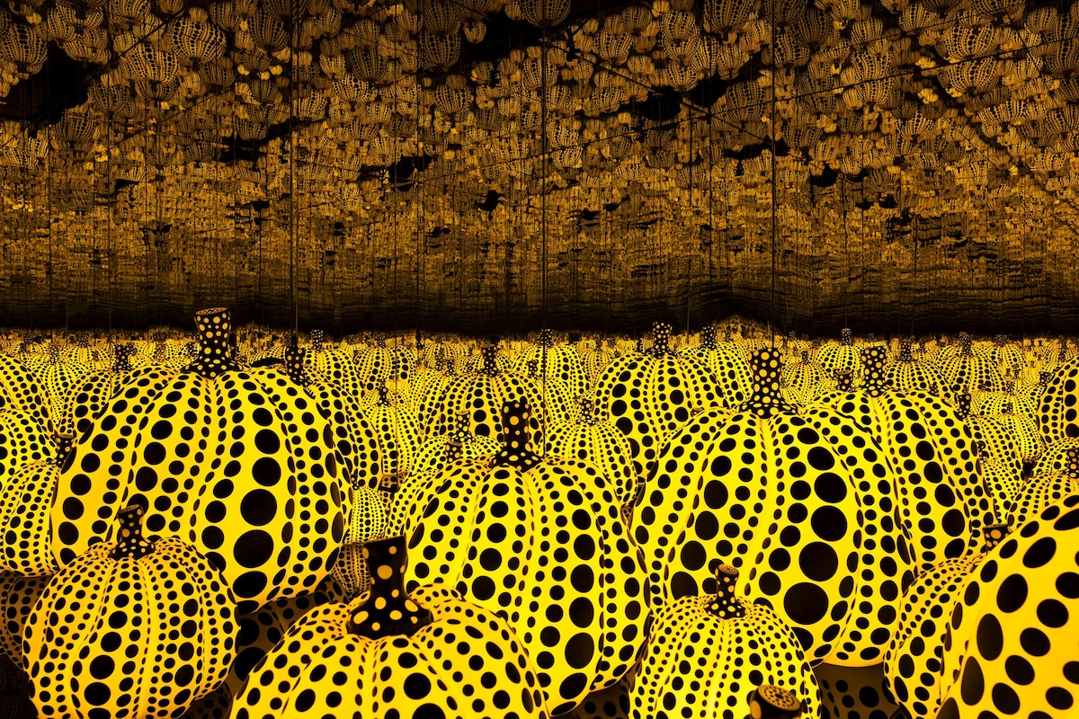 Yayoi Kusama pumpkin damaged by person taking a selfie | Dazed