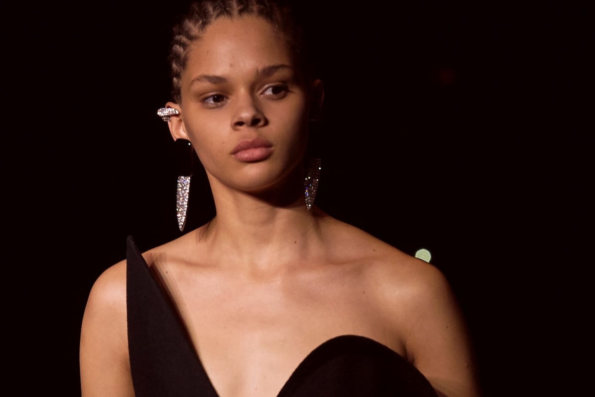 Saint Laurent show an (almost) all-black everything collection at