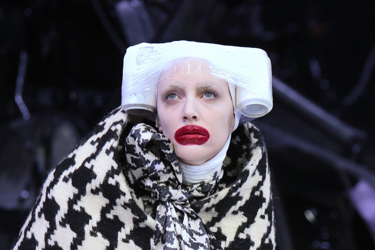 Beauty at Alexander McQueen AW09 | Dazed