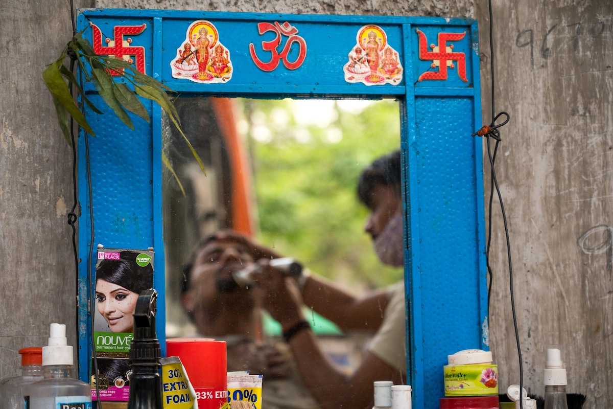 Yuvan Kumar’s ode to the originality of India’s street barbers | Dazed