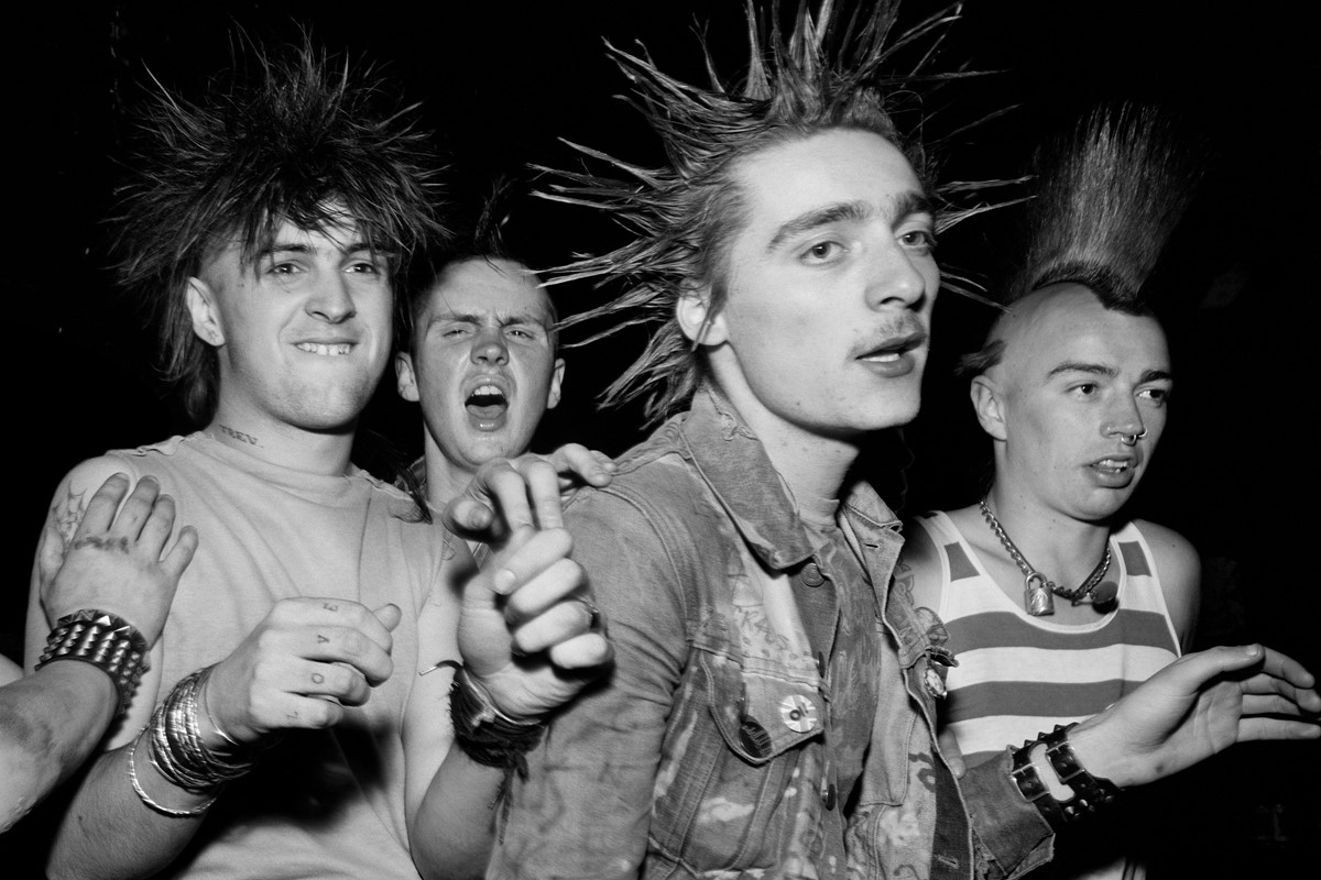 Chris Killip’s photos capture the freedom of punk in 80s north east ...