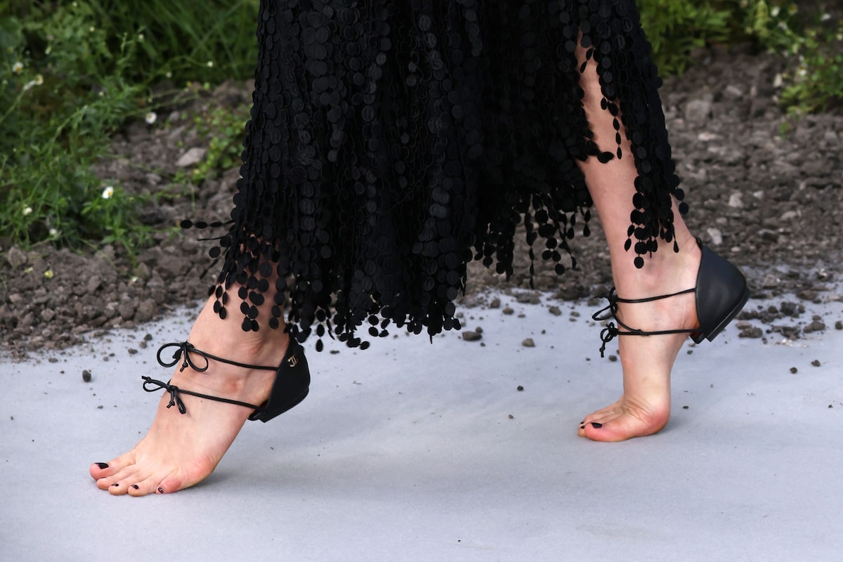 Dogs out for The Dog Stars! Margaret Qualley wears those Chanel sandals