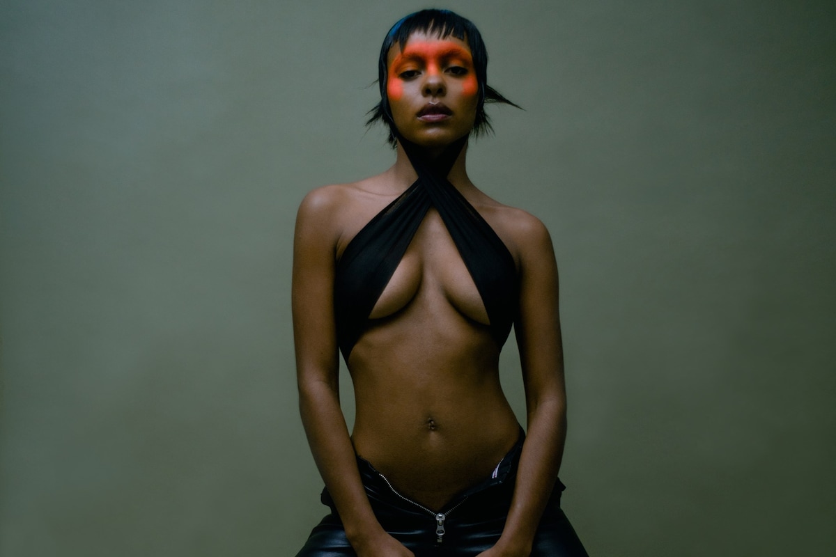 Crystal Murray is the Parisian singer crafting raw alt-pop about longing - Vimarsana News