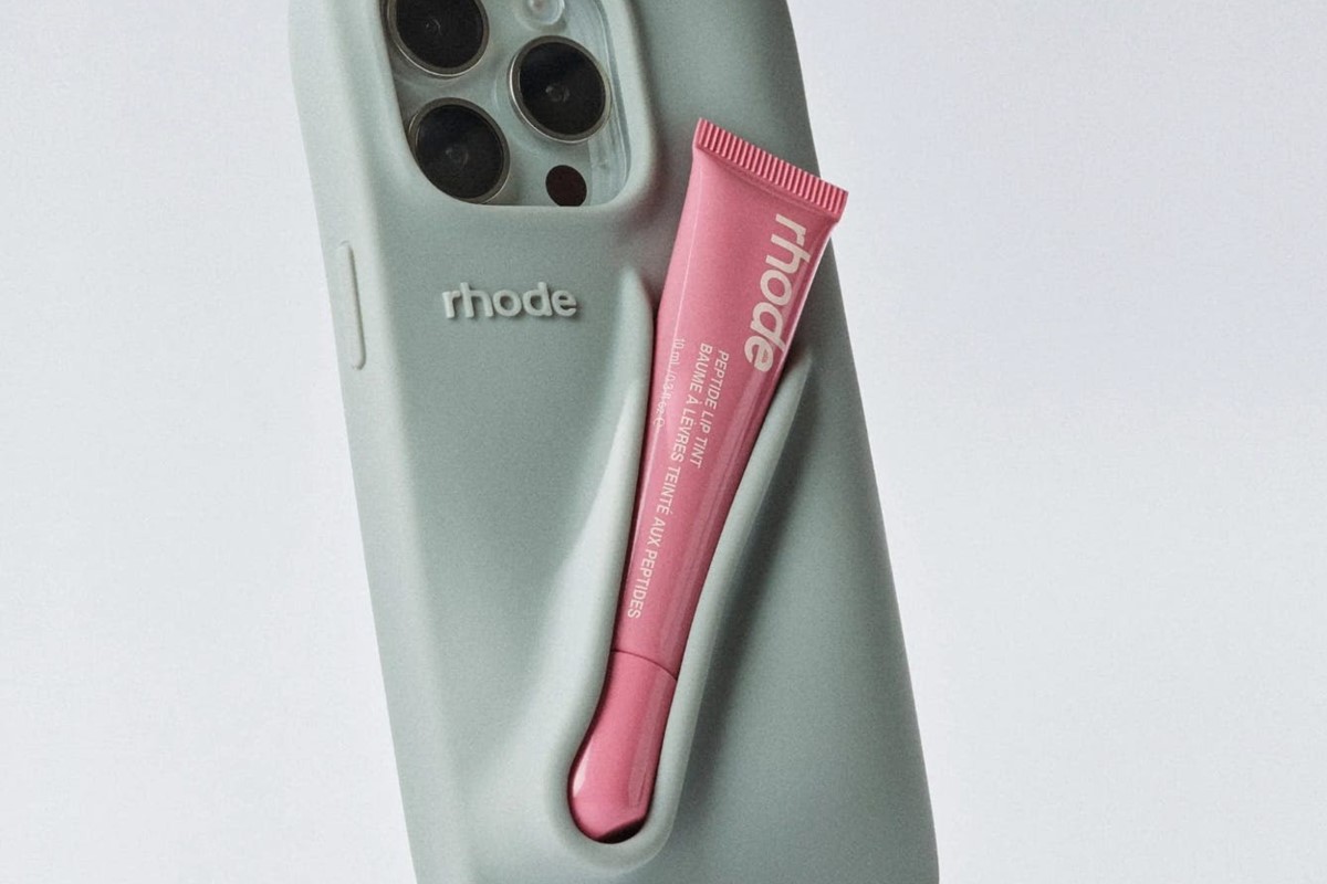 Hailey Bieber s new lip gloss phone case is a bit vaginal Dazed