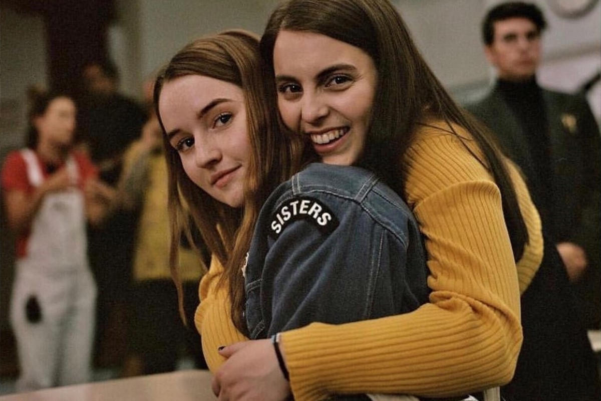 The leads of Olivia Wilde s Booksmart want to queer up the teen