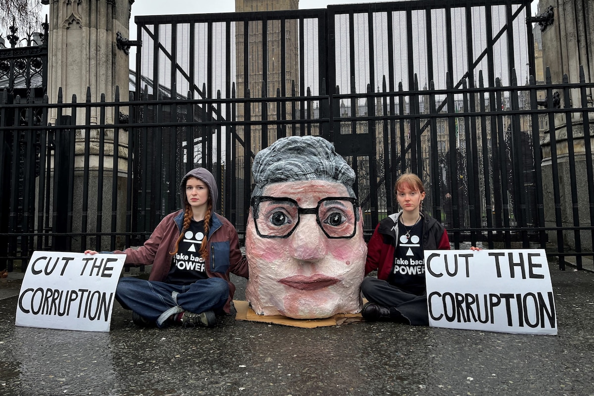 Take Back Power: The activists liberating food from supermarkets