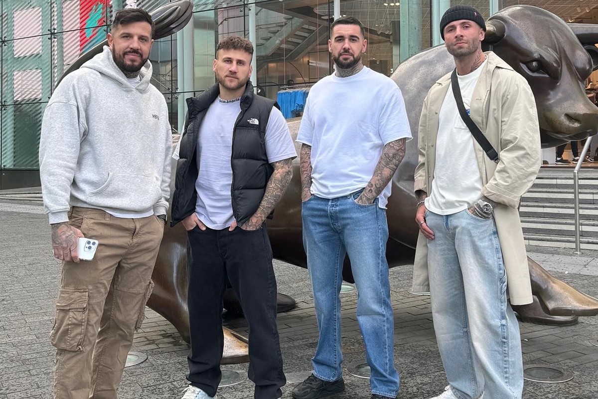 Despair: The world cries as the Four Lads throw away their skinny jeans