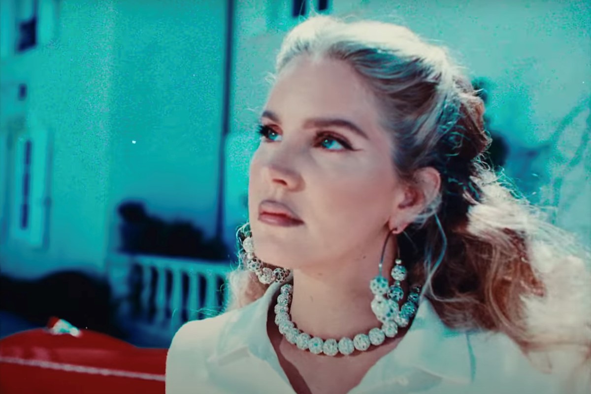 Lana Del Rey 'Coke Necklace' TikTok Virality Explained by Experts