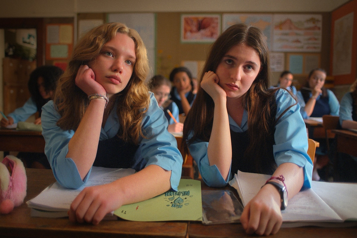 Extra Geography: A teen comedy about the messiness of female friendship