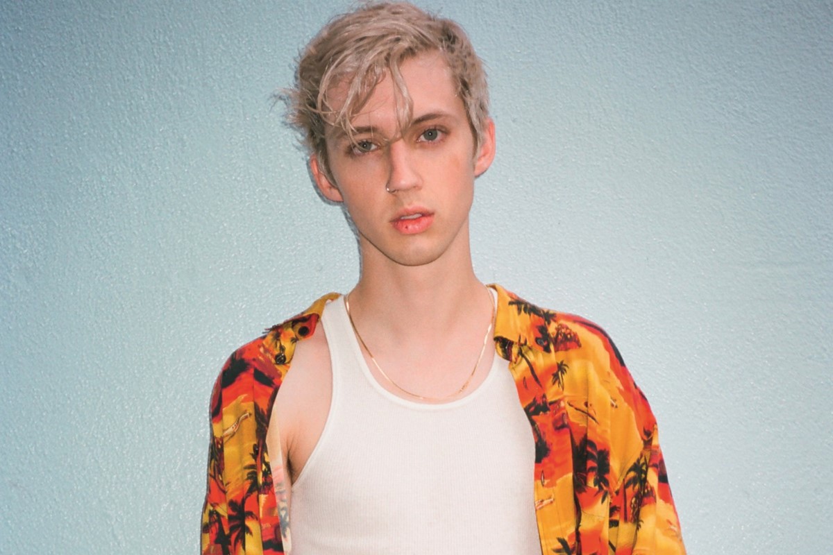 I feel the rush! Troye Sivan just walked the runway for Miu Miu ...