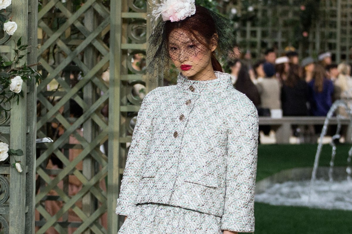 Lagerfeld still top of his game with blooming 2018 Chanel