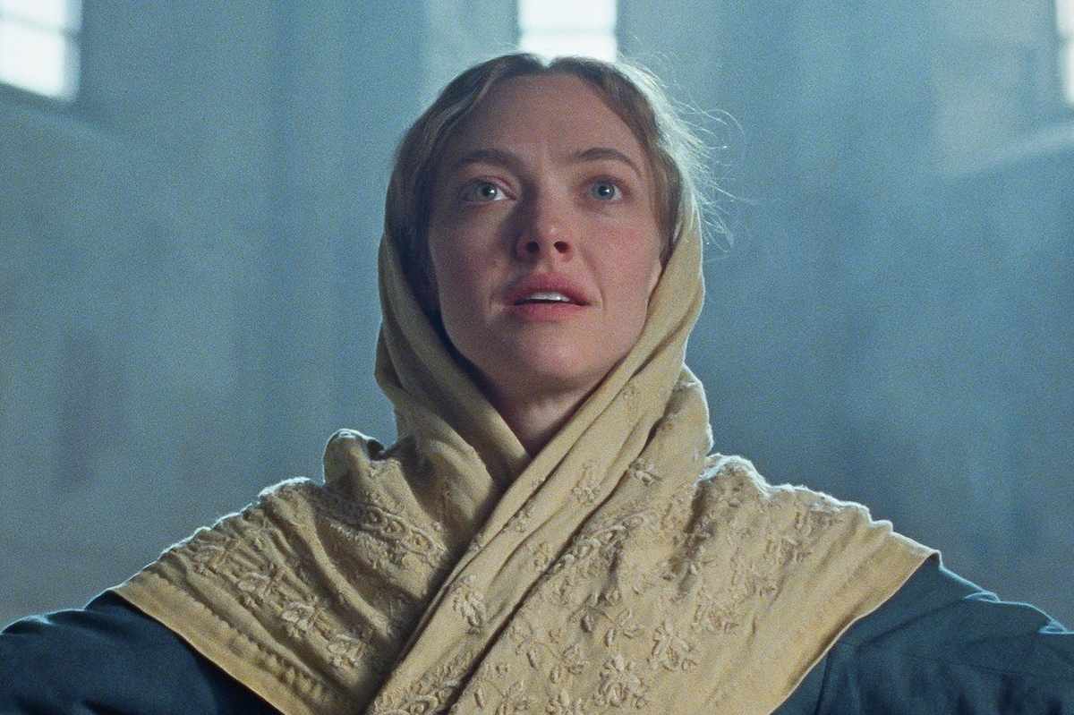 Amanda Seyfried: ‘Community is everything. Socialism is a beautiful idea’