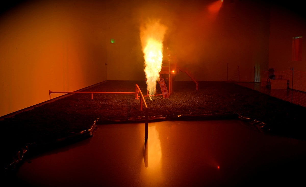 dsc_1300_2-copy-hehe-fracking-futures-2013-install