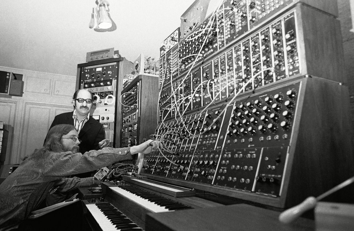 Mort Garson using a Moog synthesiser