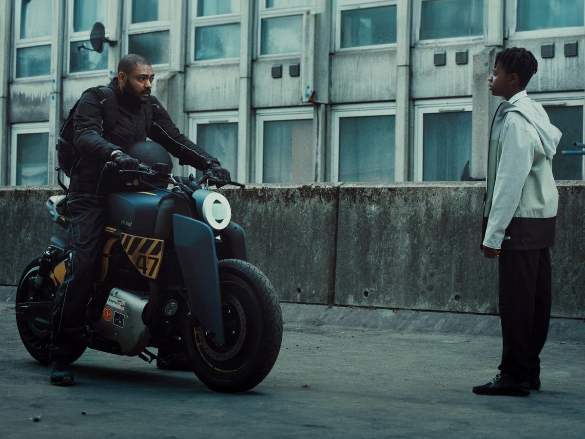 The Kitchen Izi Benjiv2-2