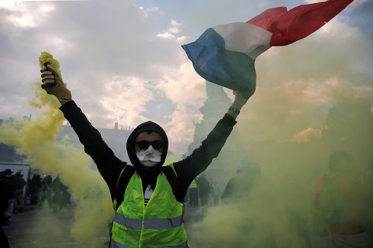 Cannon event: The most striking moments from the French protests