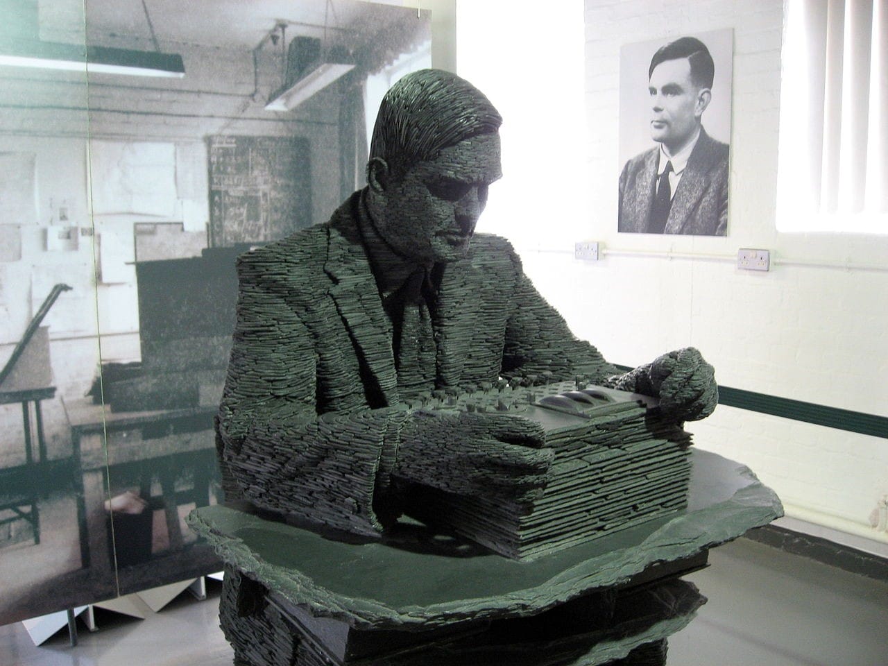 1280px-Alan_Turing