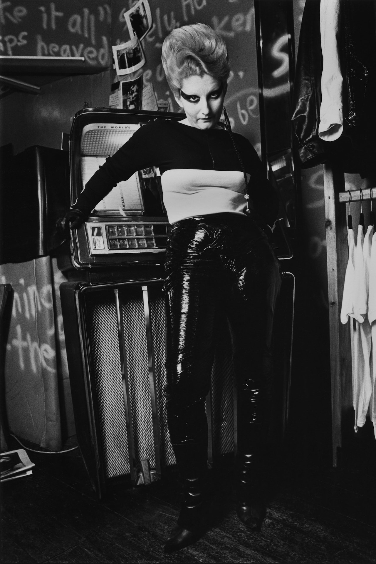 Jane England’s Turn And Face The Strange ©