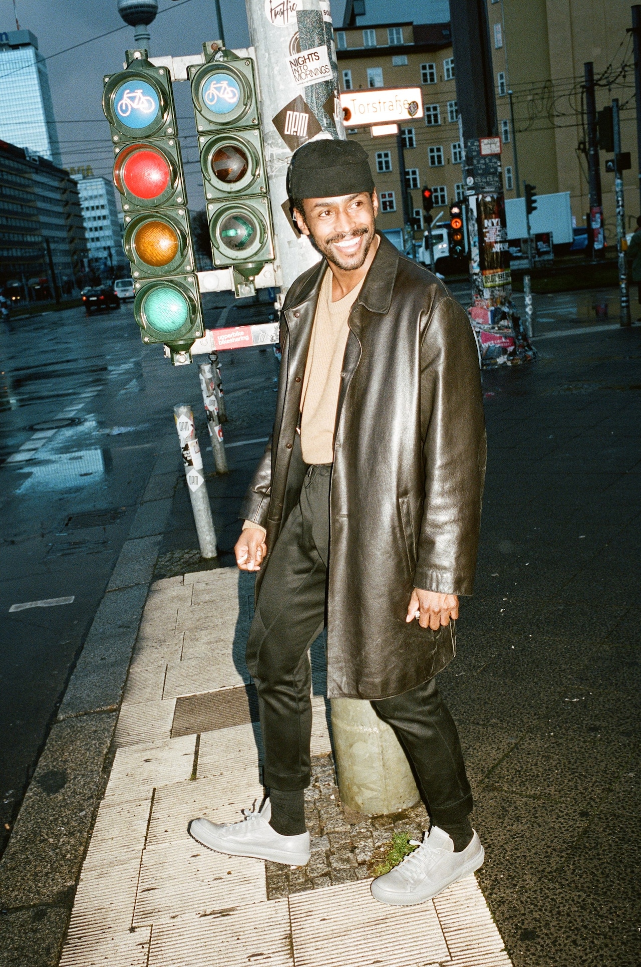 Lukas Gansterer shoots BOTH in Berlin