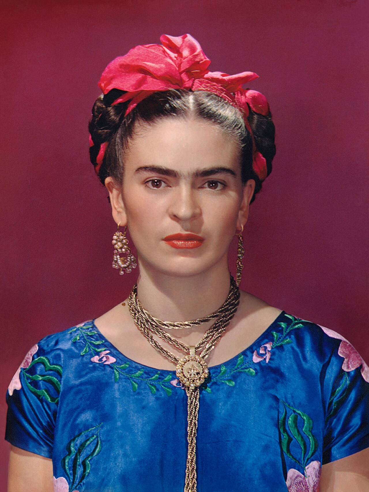 frida kahlo mexico artist making her self up v&amp;a exhibition 