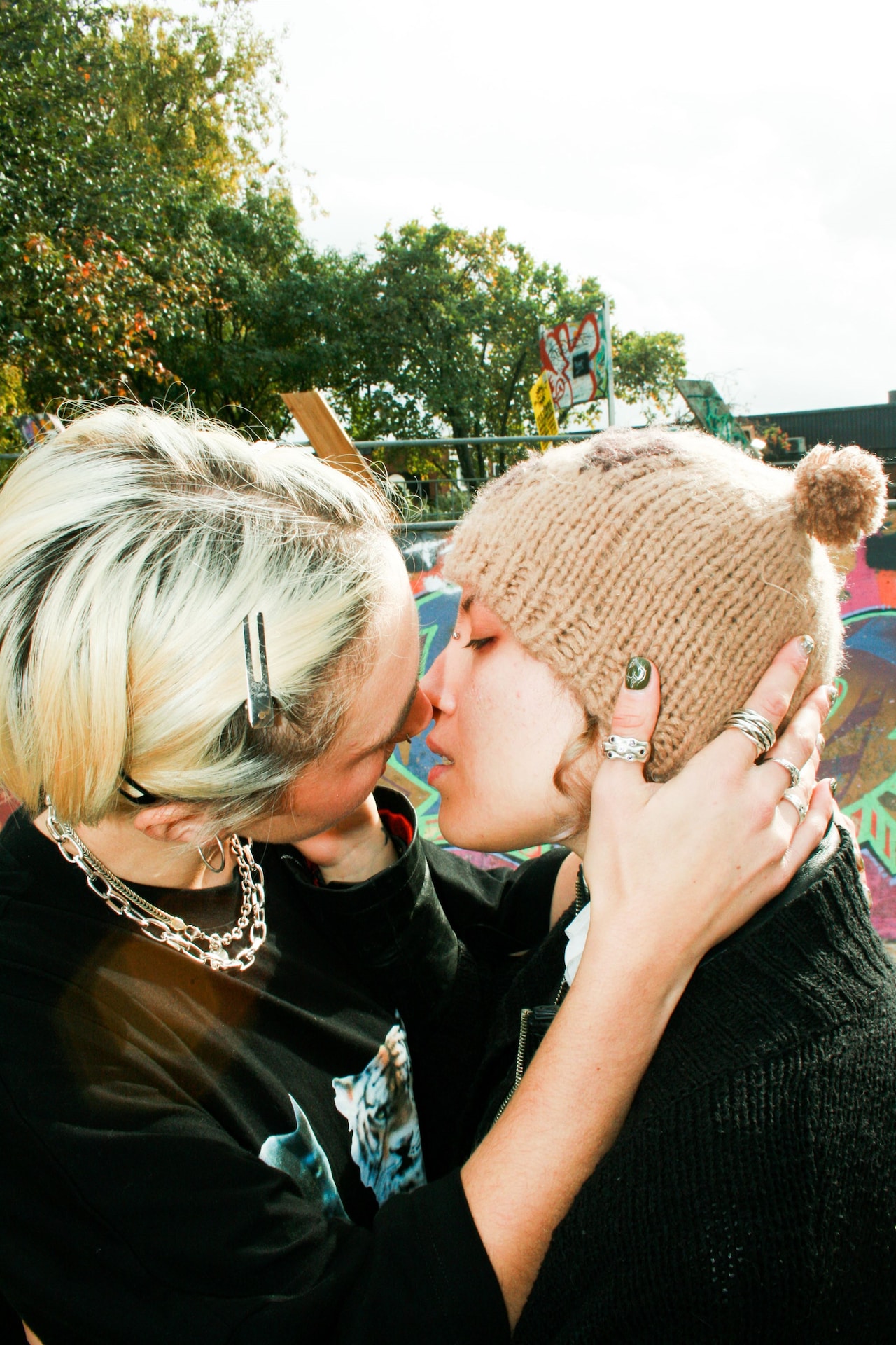 Blue Kizozo, “1 Corinthians 13:7”