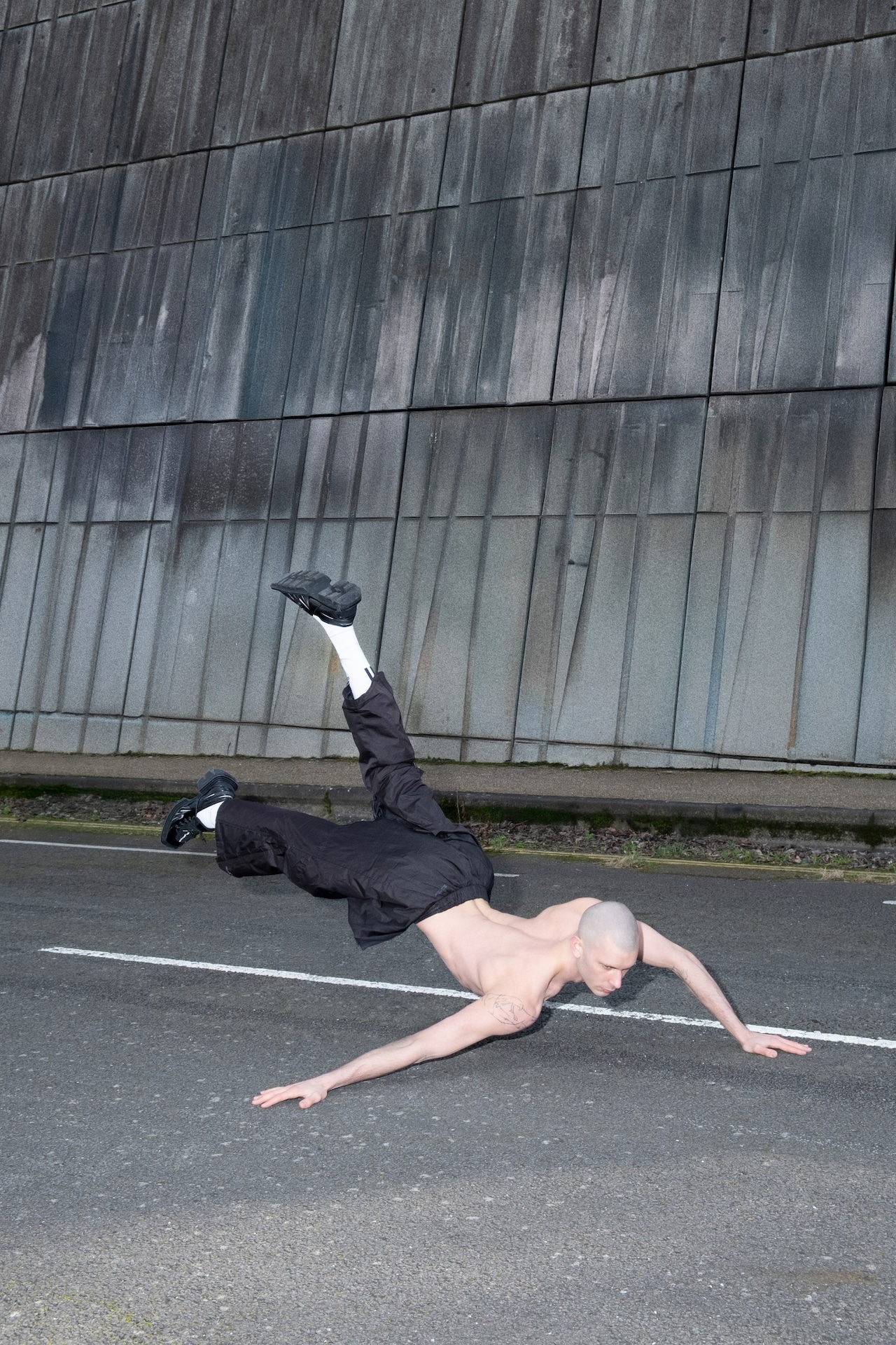 Lewis Walker, Bornsick