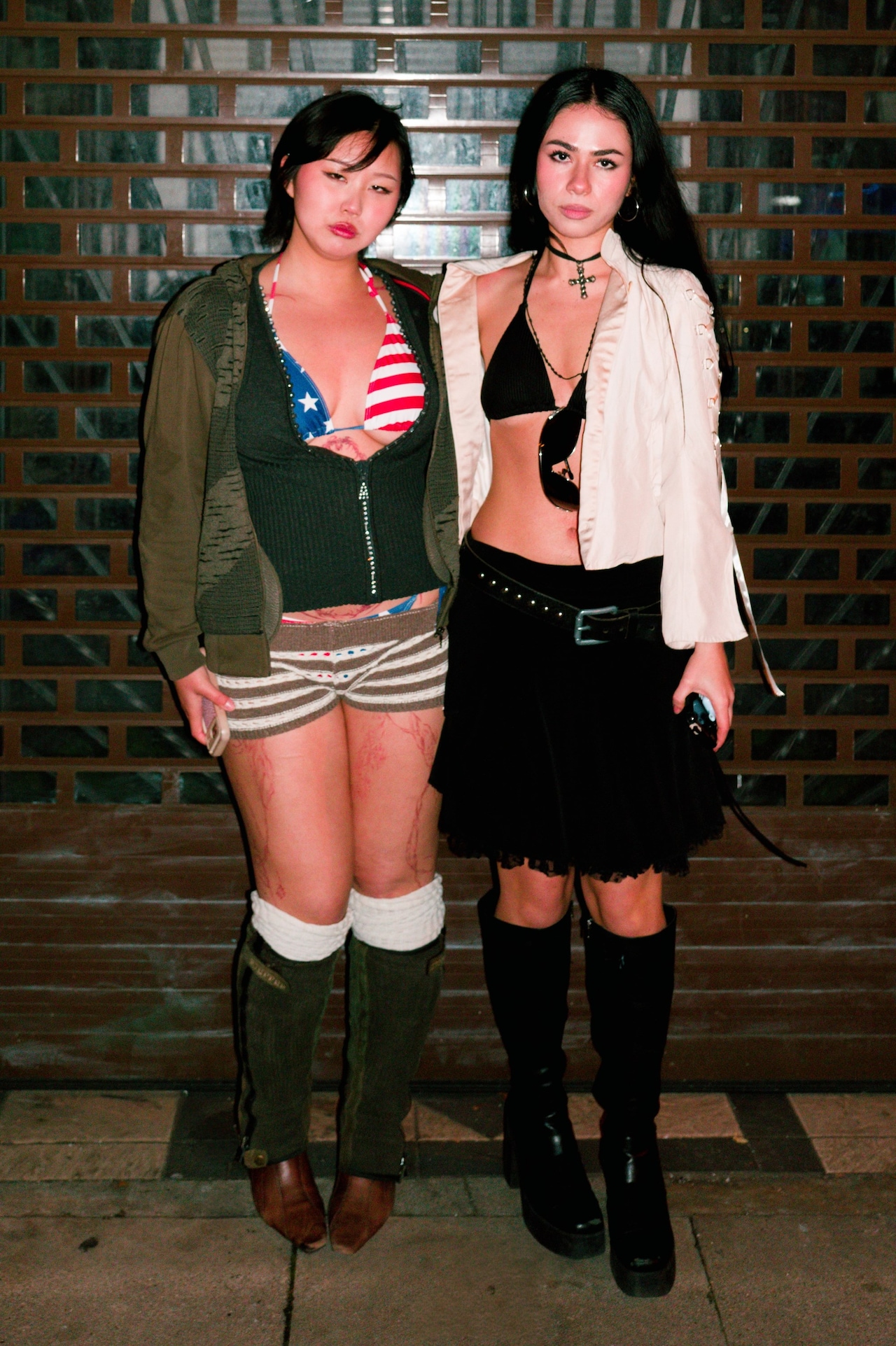 2hollis London street style