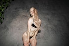 Hannah Louise, A Body of Mirrors
