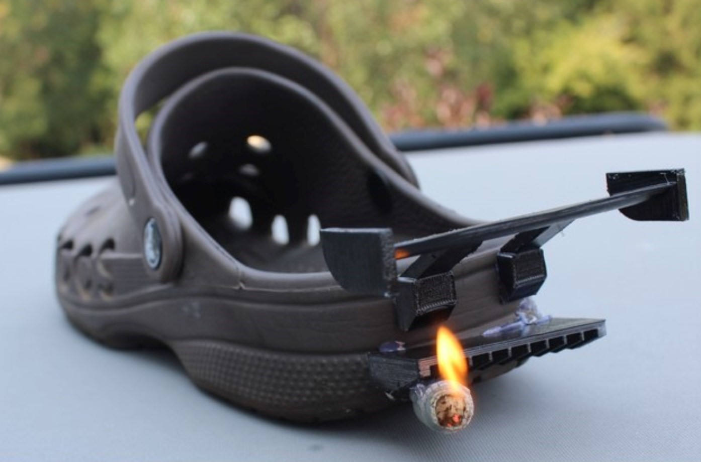 Increase your speed with spoilers and flaming exhaust pipes for your Crocs