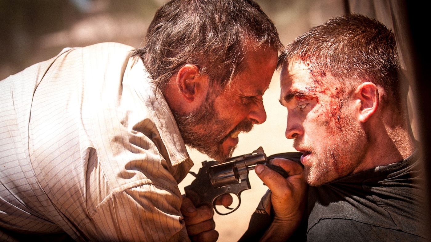 Guy-Pearce-and-Robert-Pattinson-in-The-Rover