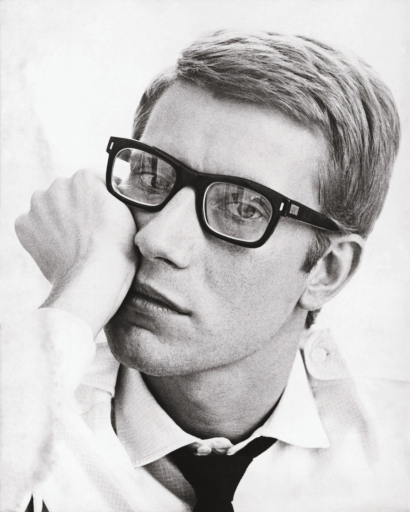 Portrait of Yves Saint Laurent in 1964_©Fondation 