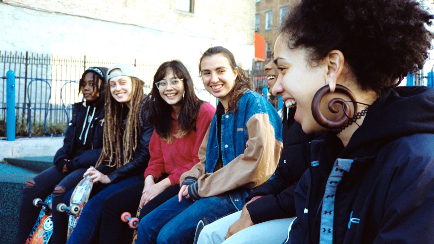 Brujas_Skater_Girls_LR4